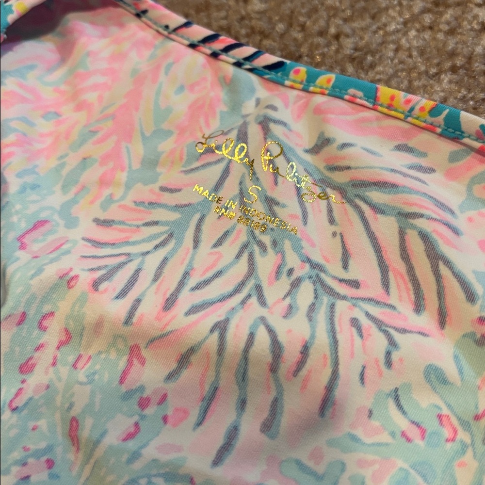 Lilly Pulitzer cover up small - Picture 2 of 4